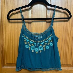 PacSun LA Hearts blue/green embroidered caged trim crop tank size S